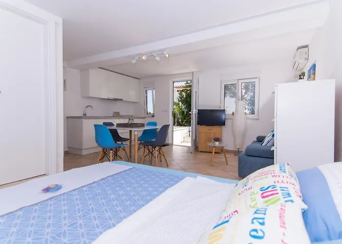 Lumini * 特罗吉尔