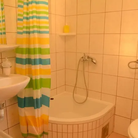 Apartment Lumini *