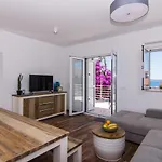Διαμέρισμα Lumini *